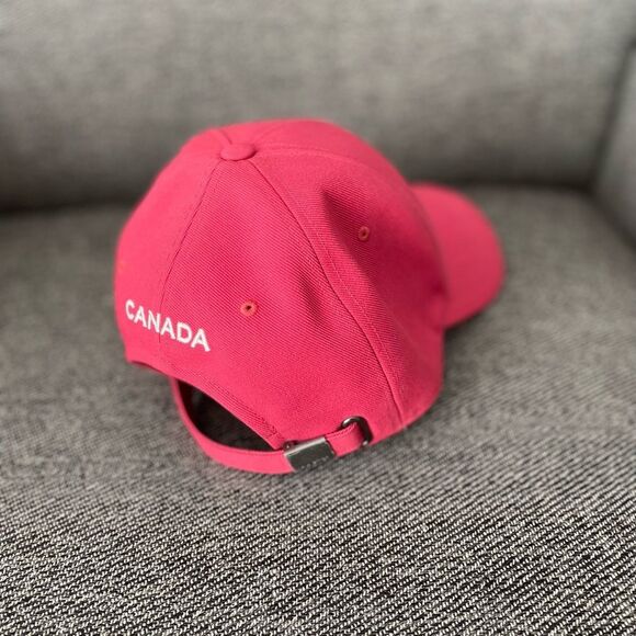 NWOT LULULEMON Team Canada Cap - Picture 7 of 7